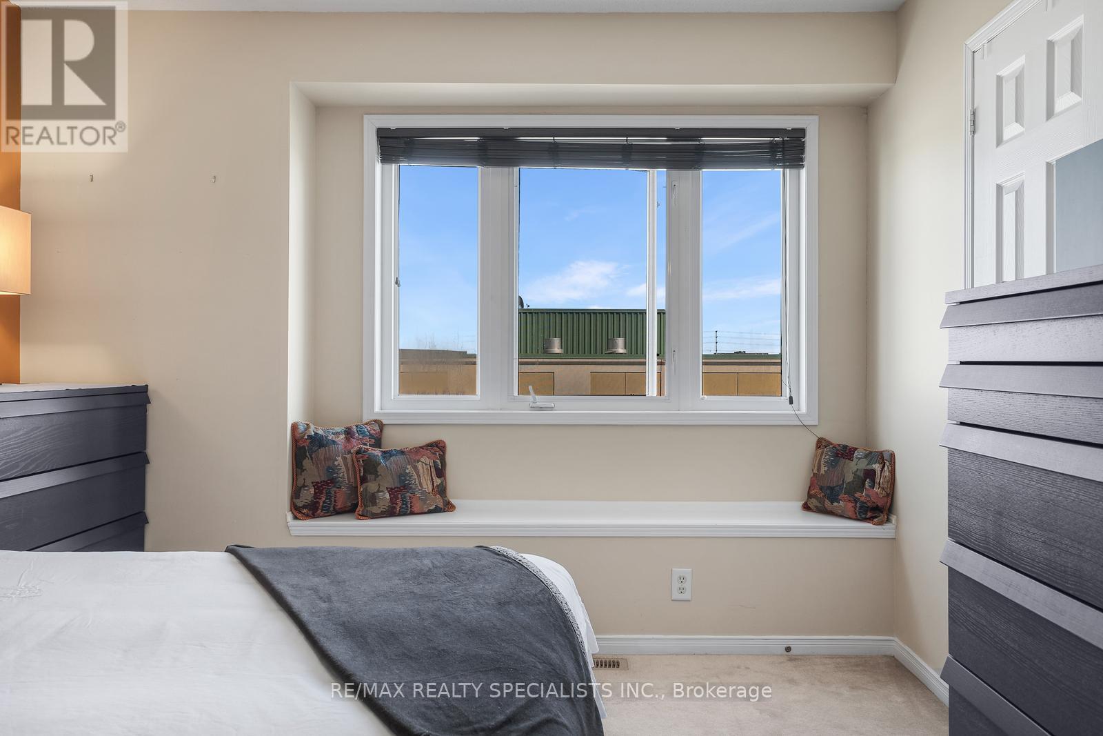 3370 REDPATH CIRCLE - 19