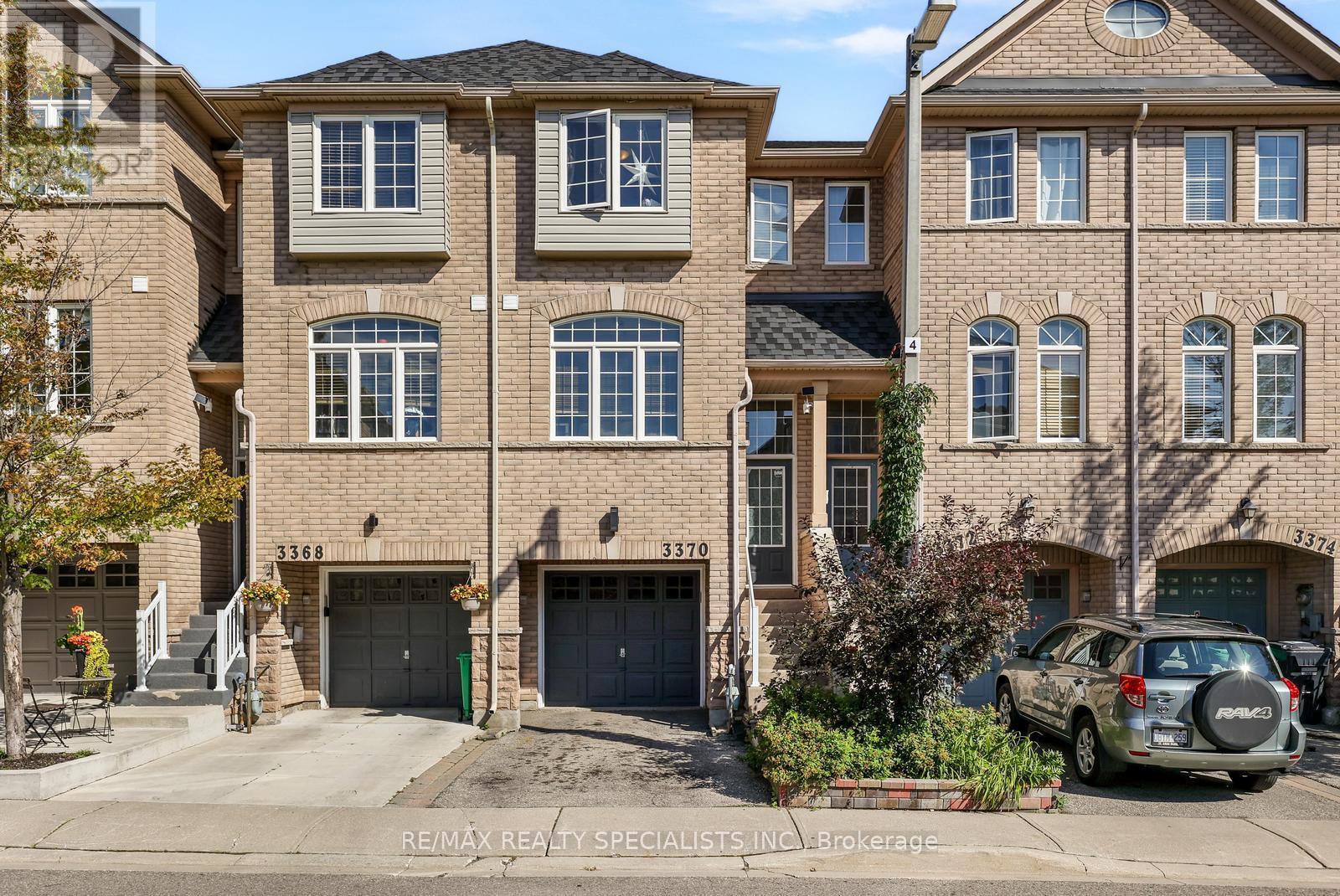 3370 REDPATH CIRCLE - 2