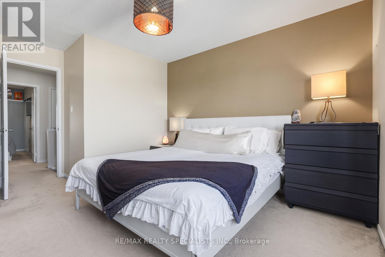3370 REDPATH CIRCLE - 20