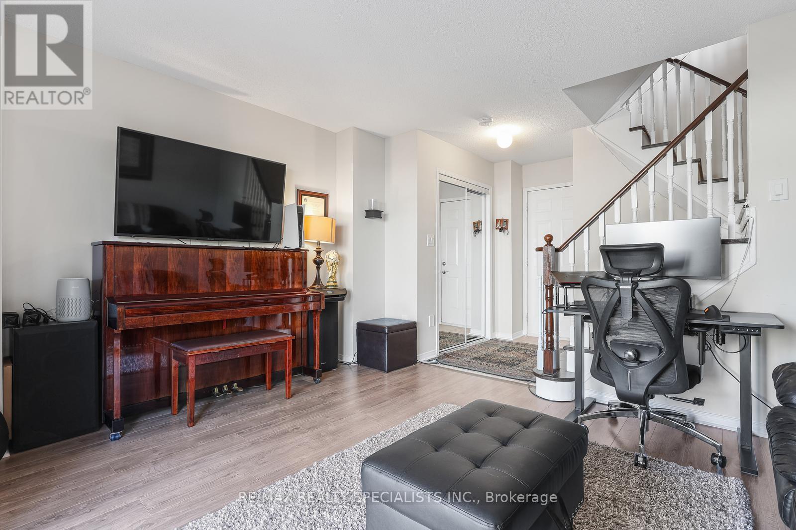 3370 REDPATH CIRCLE - 31