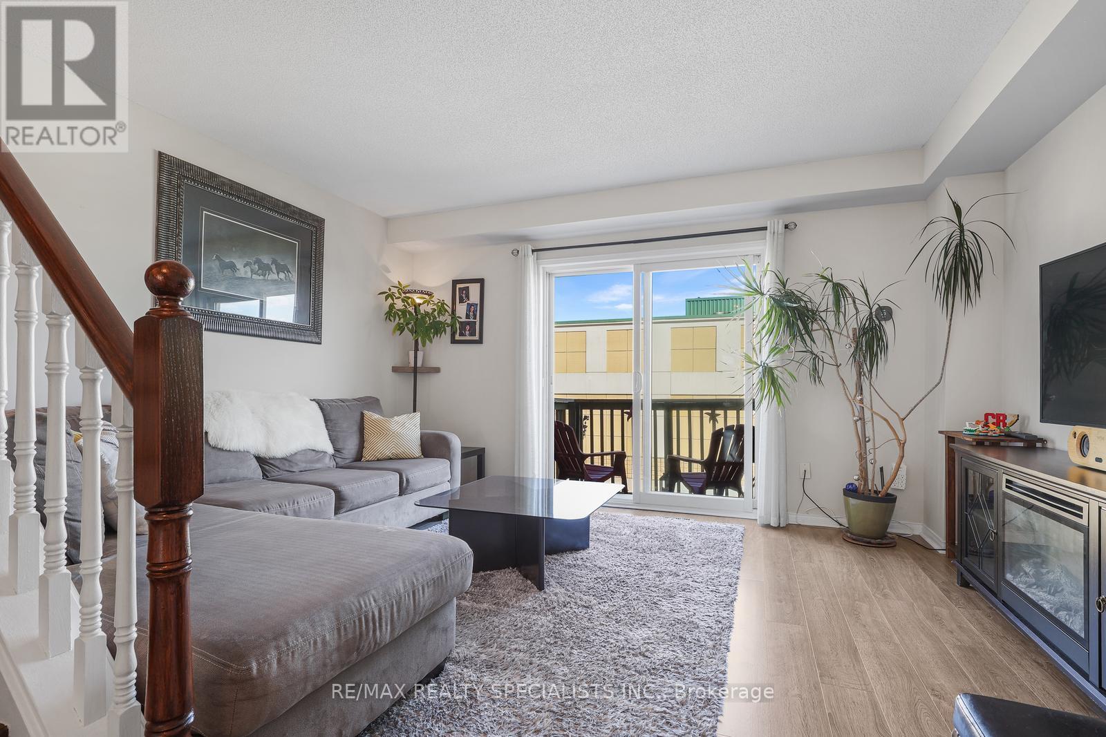 3370 REDPATH CIRCLE - 4