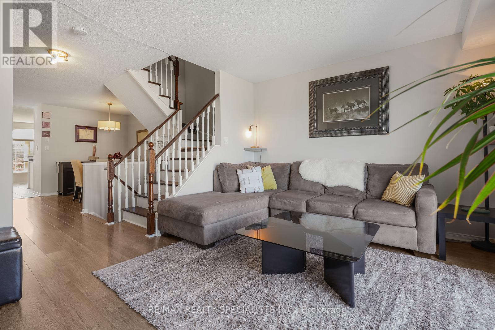 3370 REDPATH CIRCLE - 6