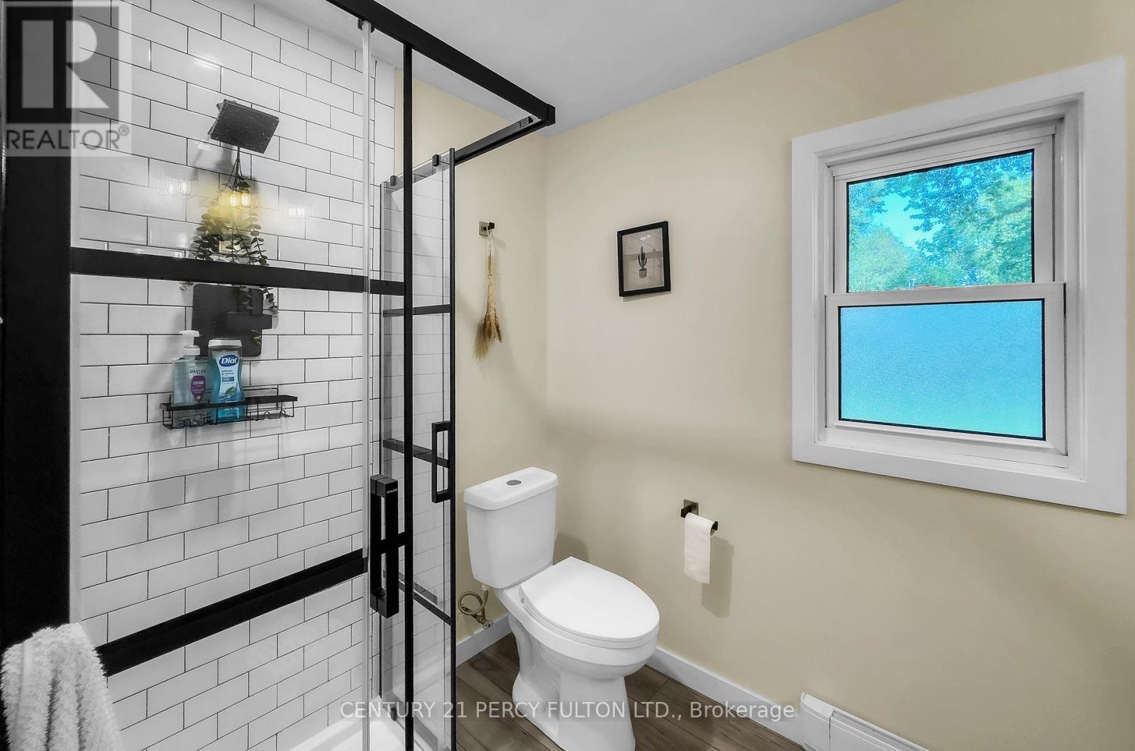 79 BROOK ROAD - 25