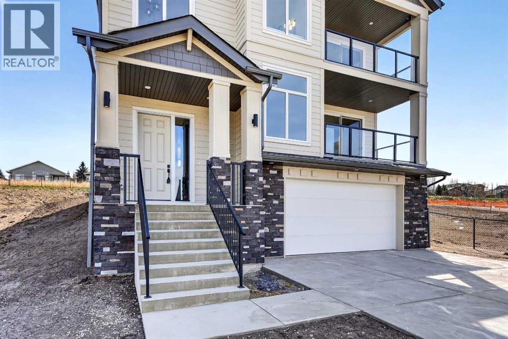 420 Lakewood Drive, Strathmore — photo 3