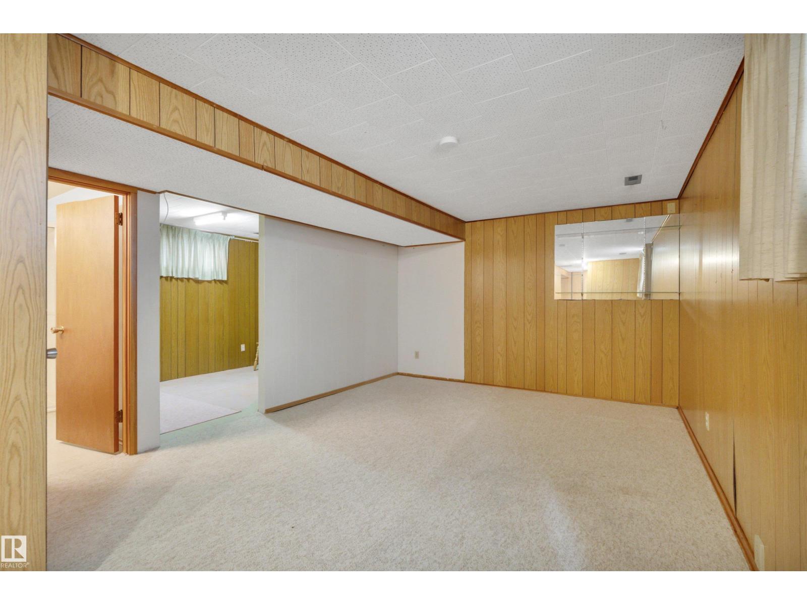 11527 88 ST NW - 30