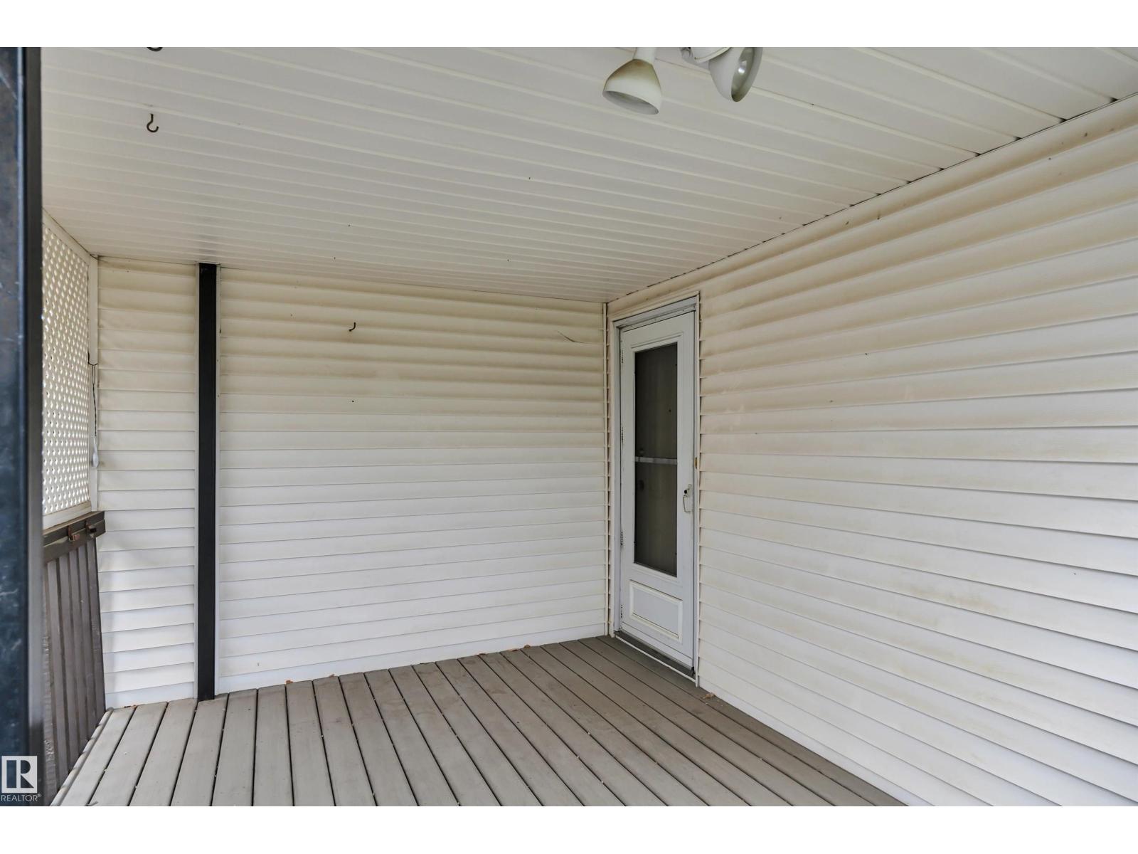 11527 88 ST NW - 40