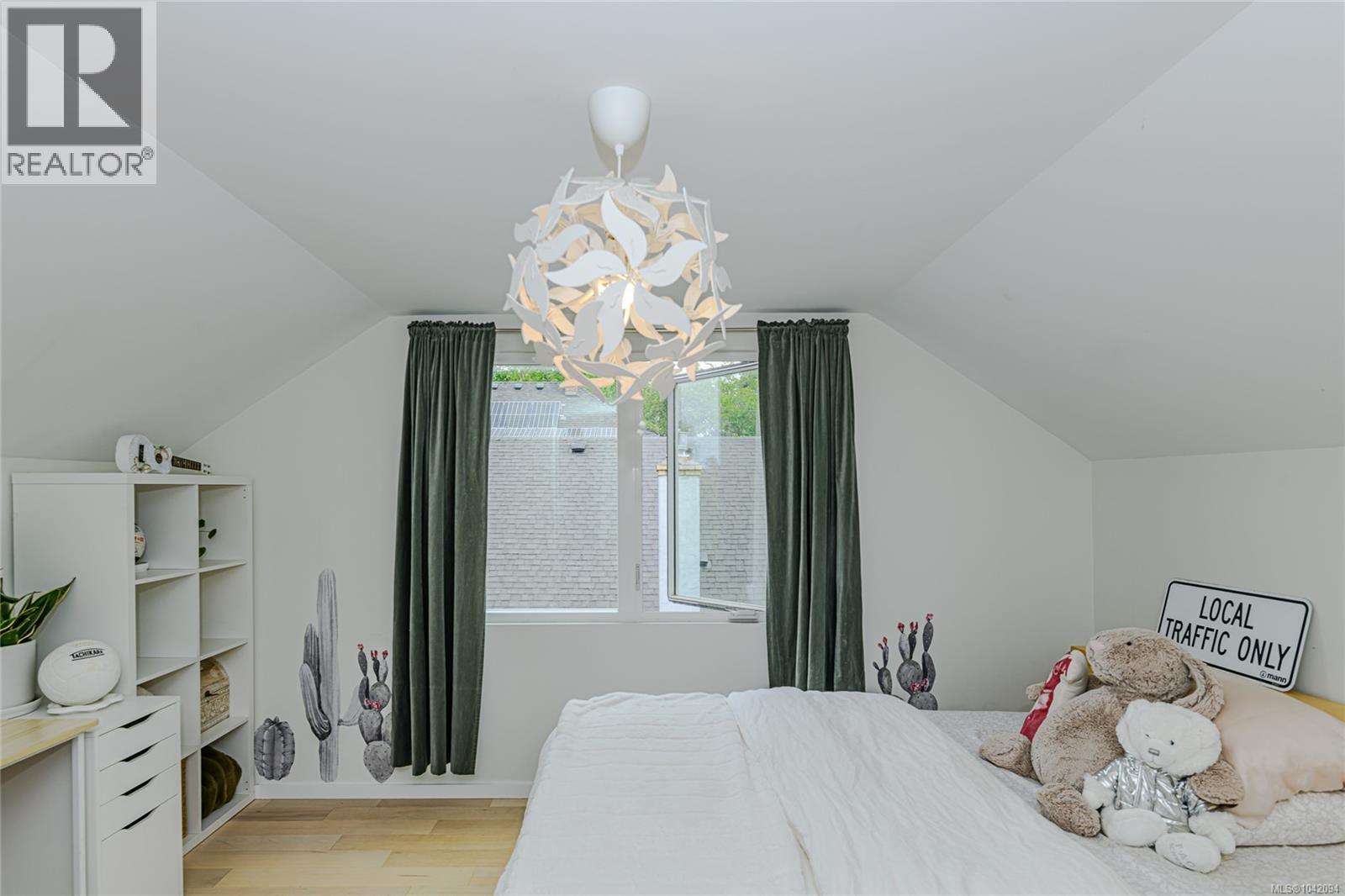 2624 Estevan Ave - 25