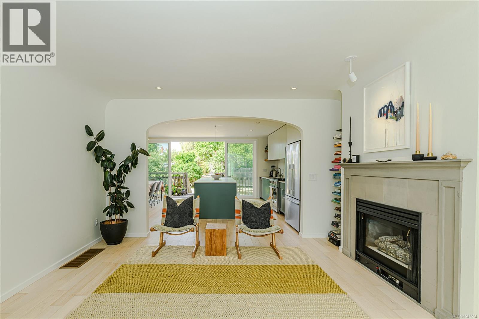 2624 Estevan Ave - 7