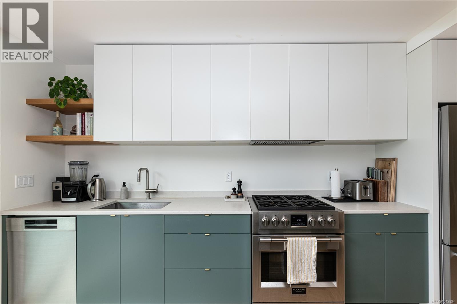 2624 Estevan Ave - 11