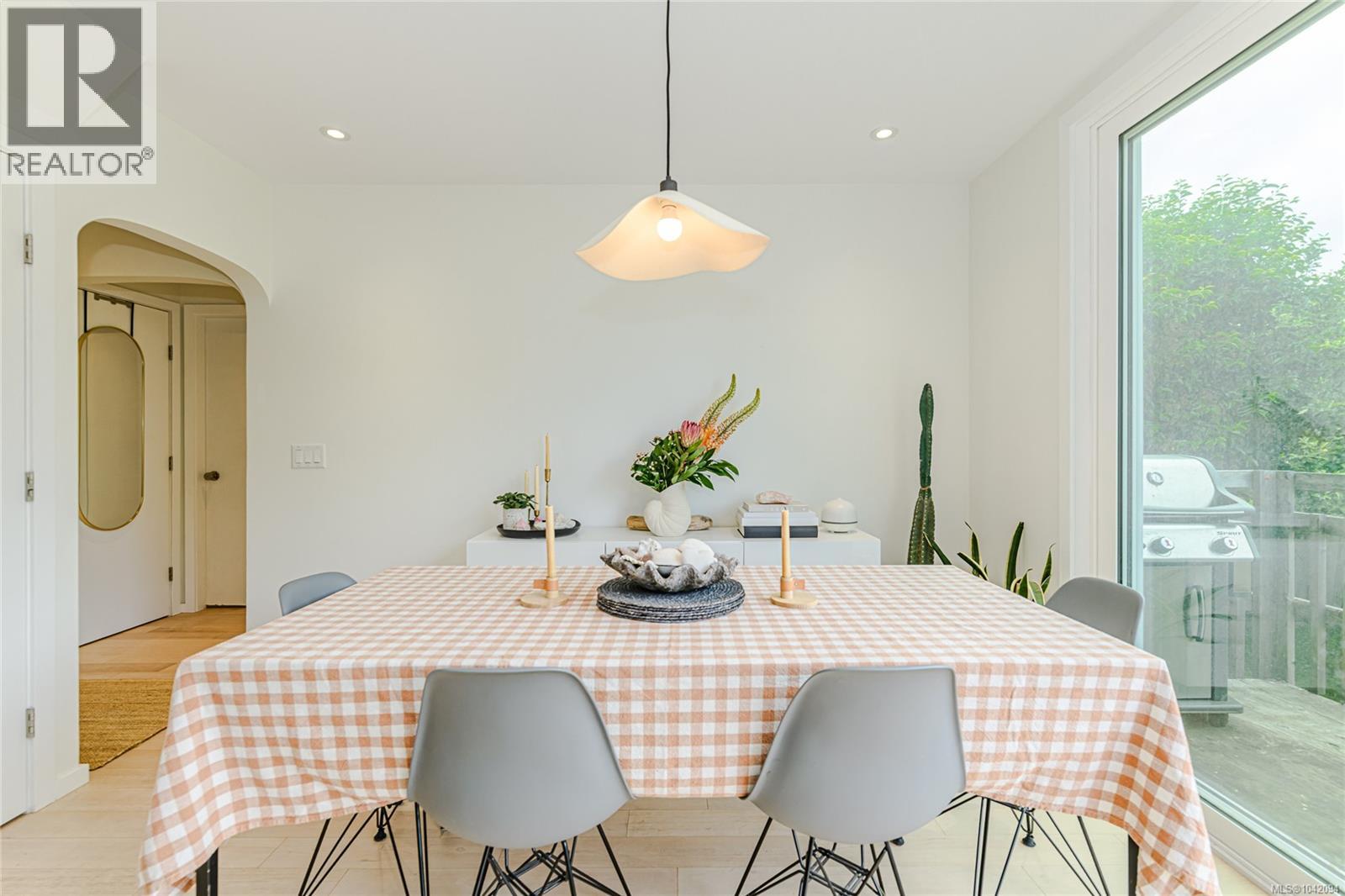 2624 Estevan Ave - 12