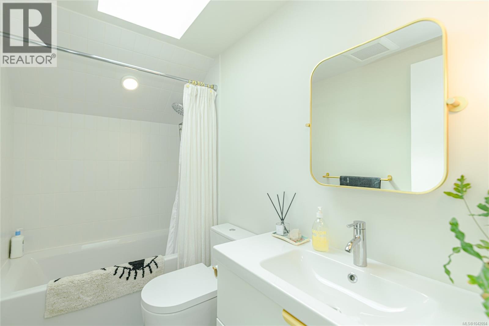 2624 Estevan Ave - 30
