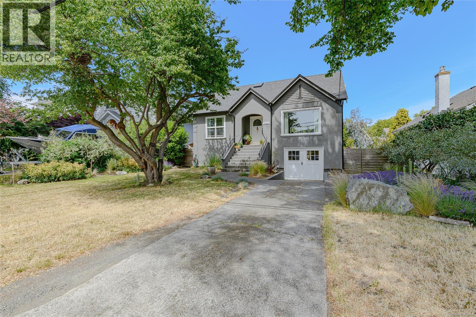 2624 Estevan Ave - 49