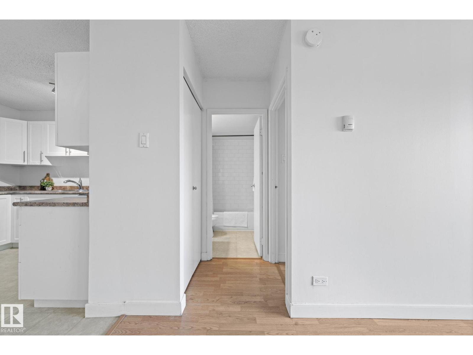 #808 9710 105 ST NW - 23