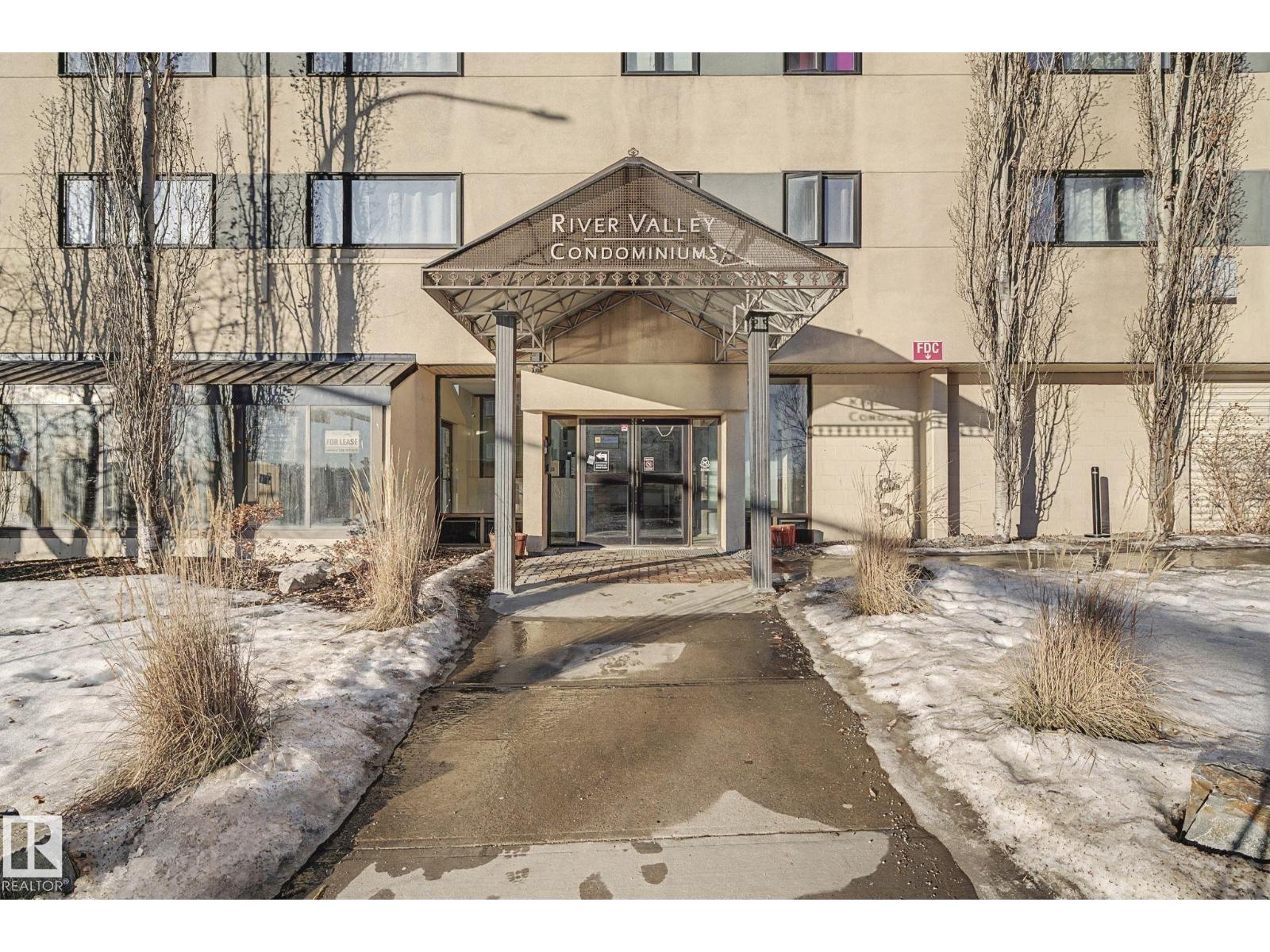#808 9710 105 ST NW - 4