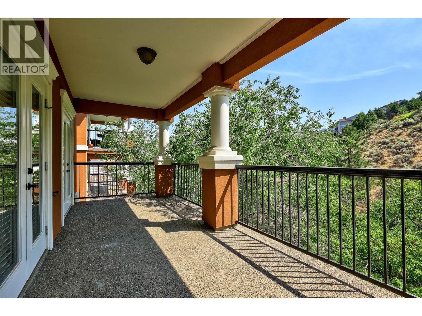 #13 875 Sahali Terrace - 27