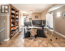 4pc Bathroom - 33076 Township Road 243, Rural Rocky View County, AB T3Z2M6 Photo 21