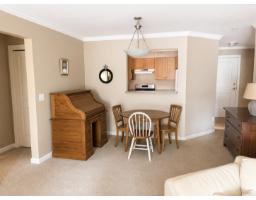 204 15621 Marine Drive, White Rock, BC V4B1E1 Photo 7