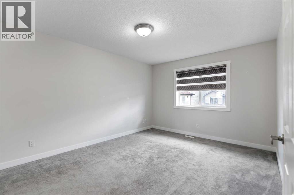 124 Saddlecrest Boulevard NE - 21