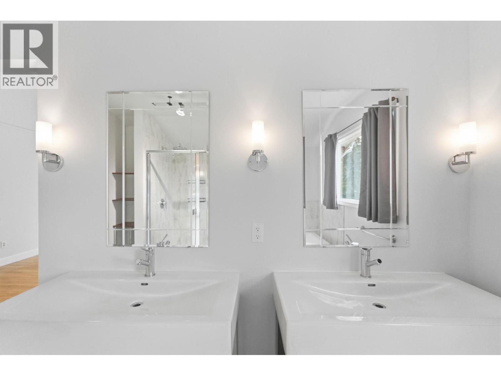 694 McClure Road - 34