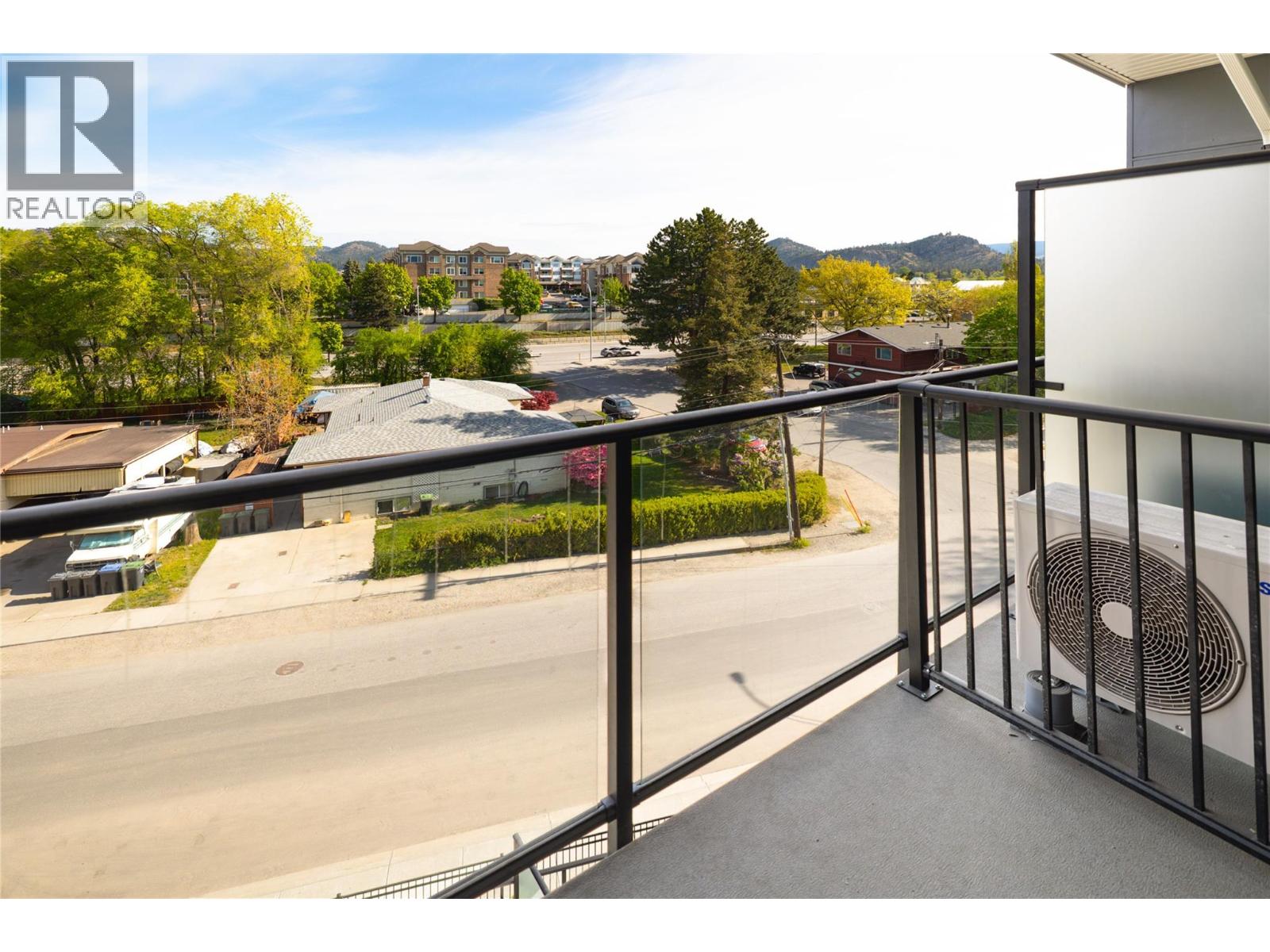 #415 1380 Pridham Avenue - 12