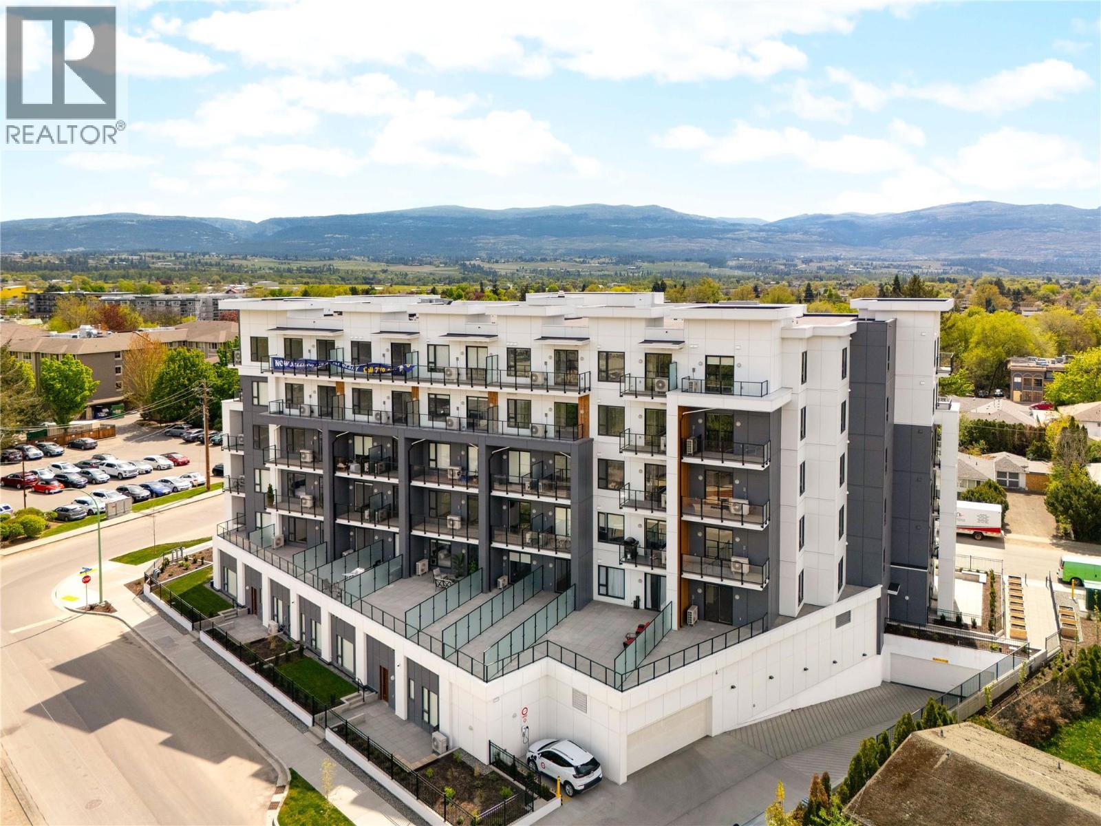 #415 1380 Pridham Avenue - 33