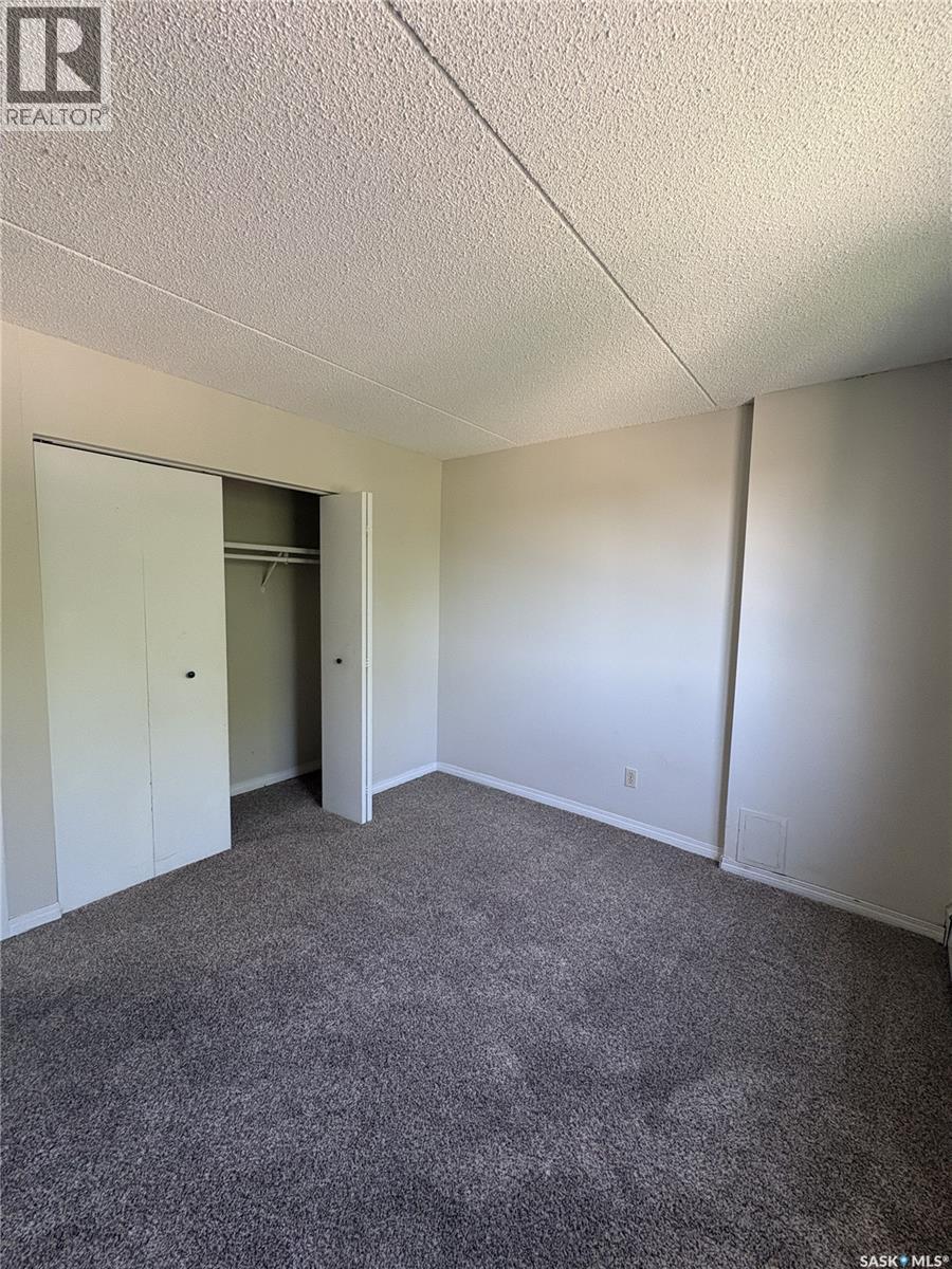 #401 590 Laurier STREET - 13