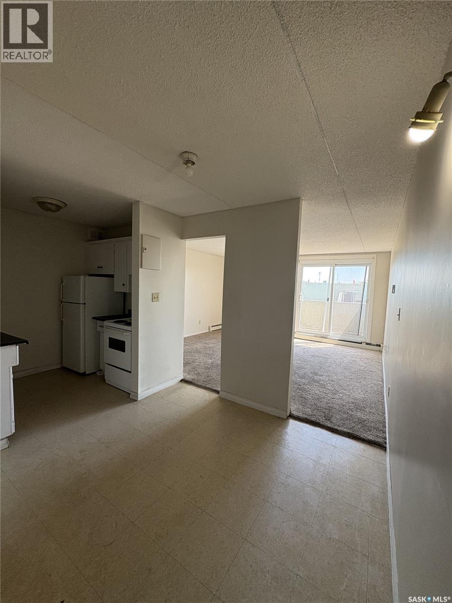 #401 590 Laurier STREET - 3