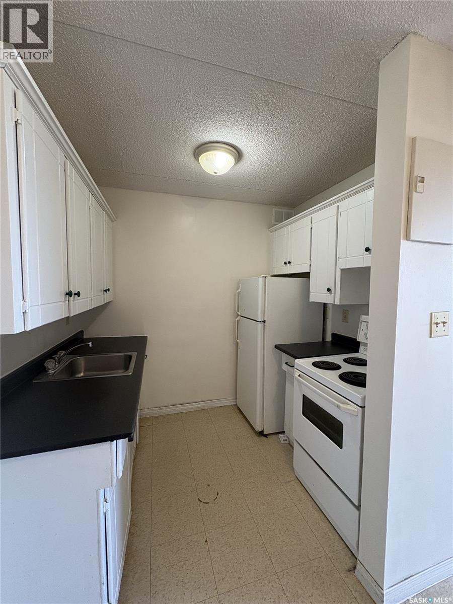 #401 590 Laurier STREET - 4