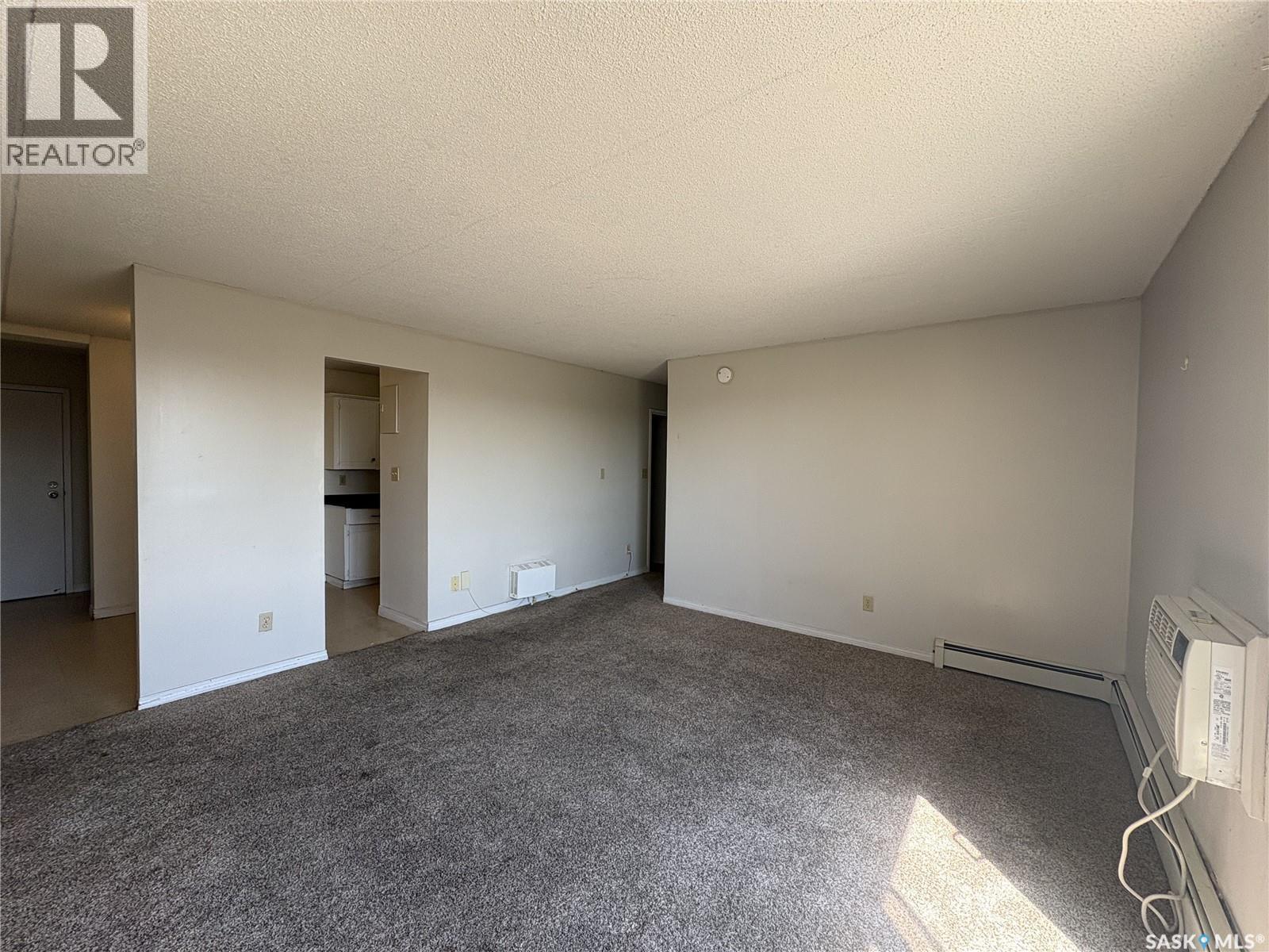 #401 590 Laurier STREET - Image 6