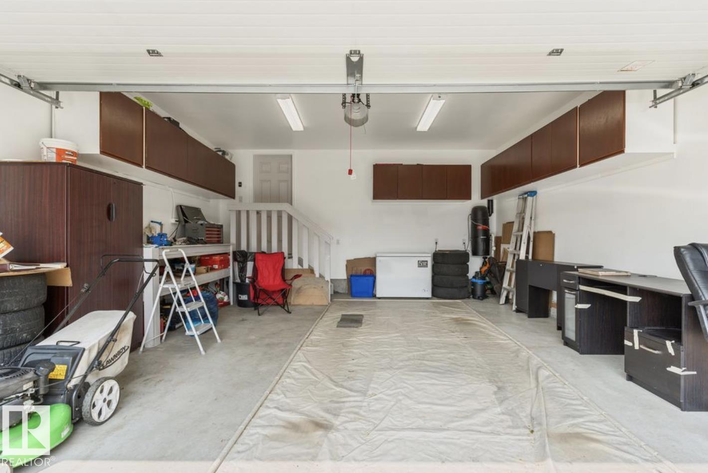 173 SUNTERRA WY - Image 42