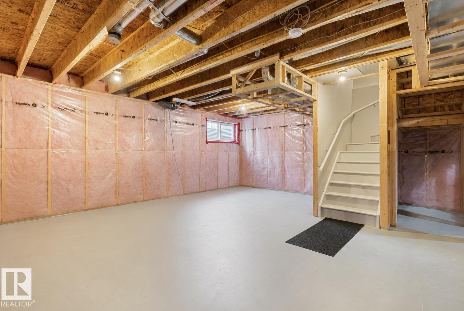 173 SUNTERRA WY - Image 32
