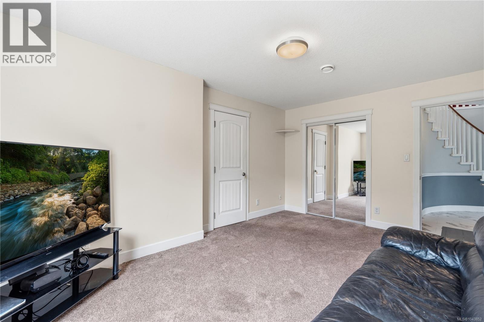 5961 Waldbank Rd - 40