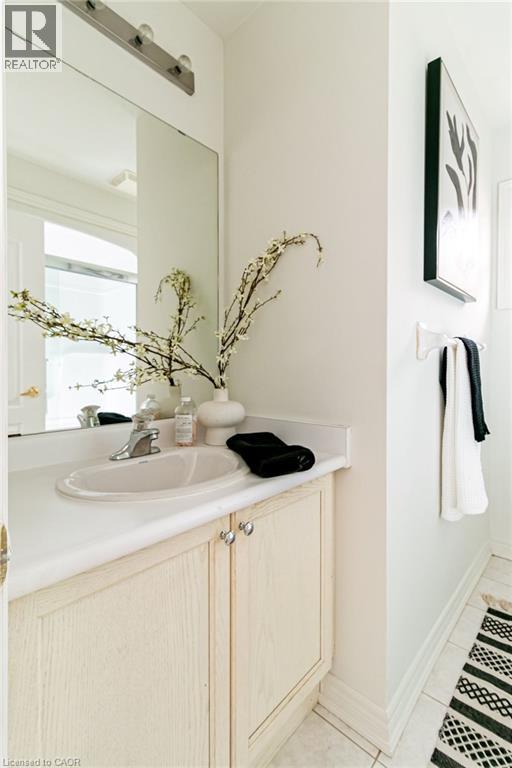 58 PEACHWOOD Crescent - Image 33