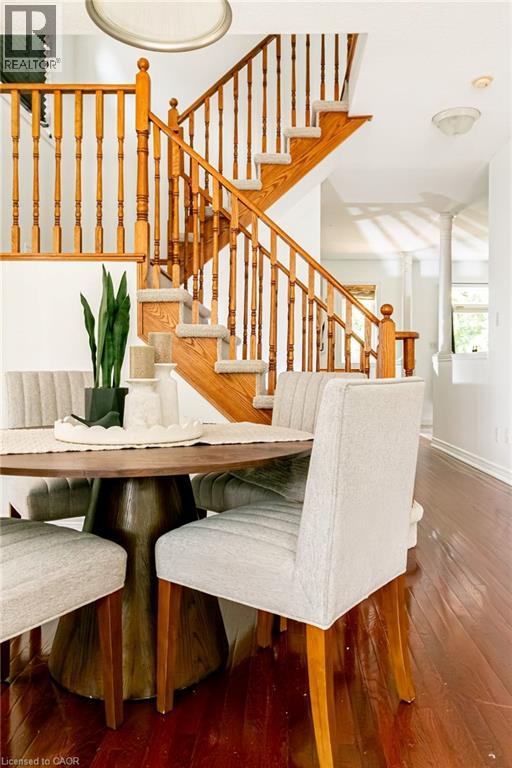 58 PEACHWOOD Crescent - 13