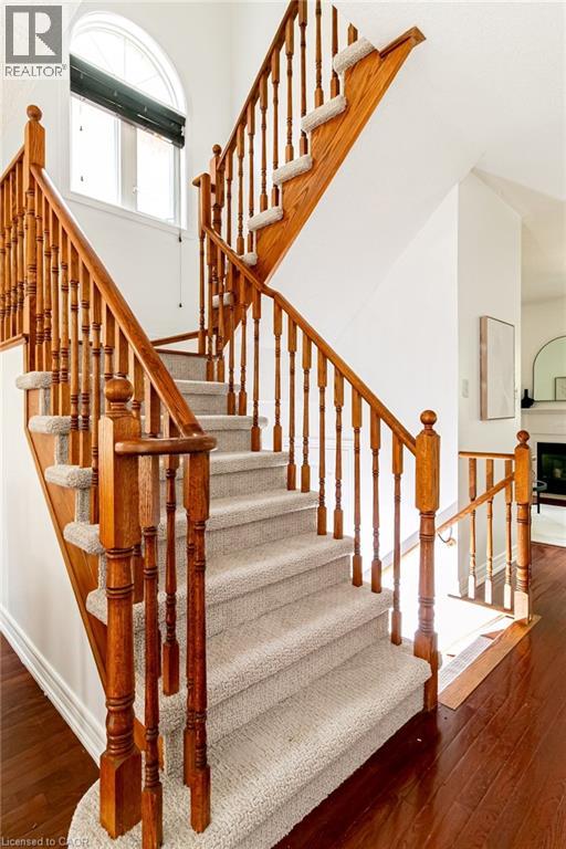 58 PEACHWOOD Crescent - 21