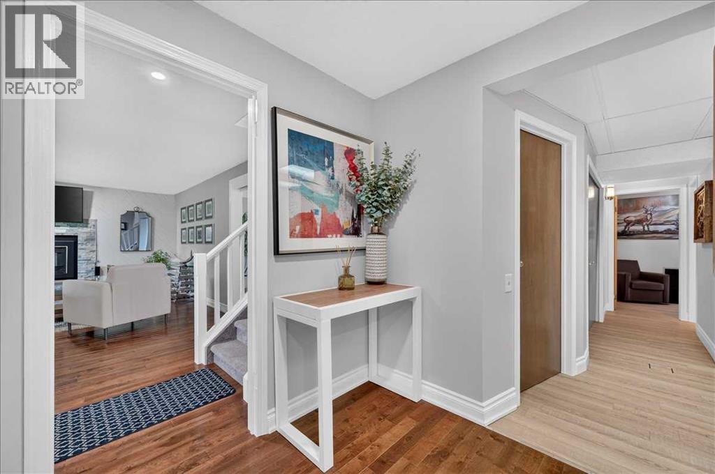756 Strathcona Drive SW - Image 35
