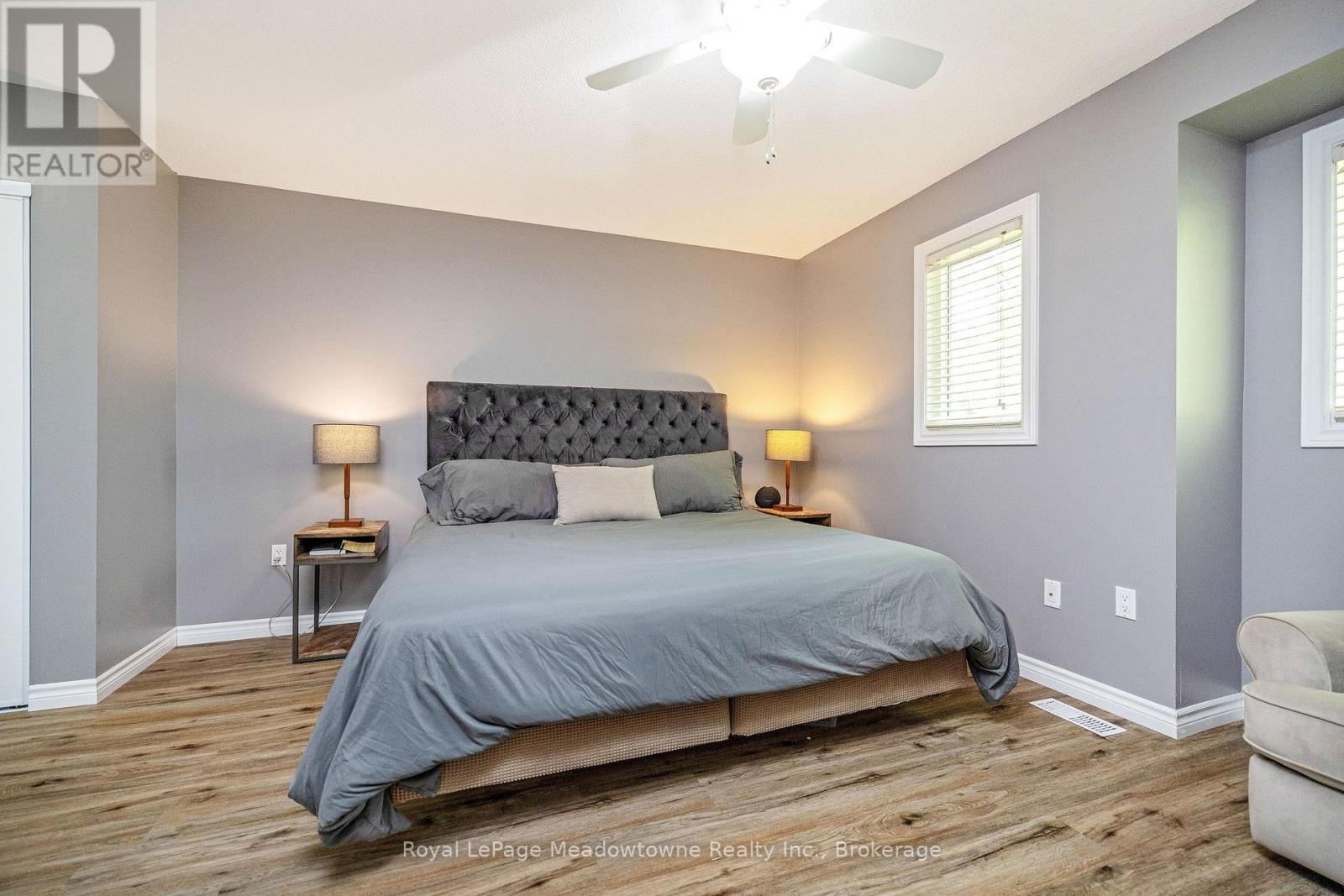 #40 2960 HEADON FOREST DRIVE - 18