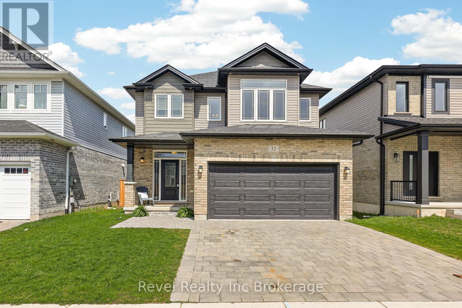 32 SUTHERLAND CRESCENT - 1