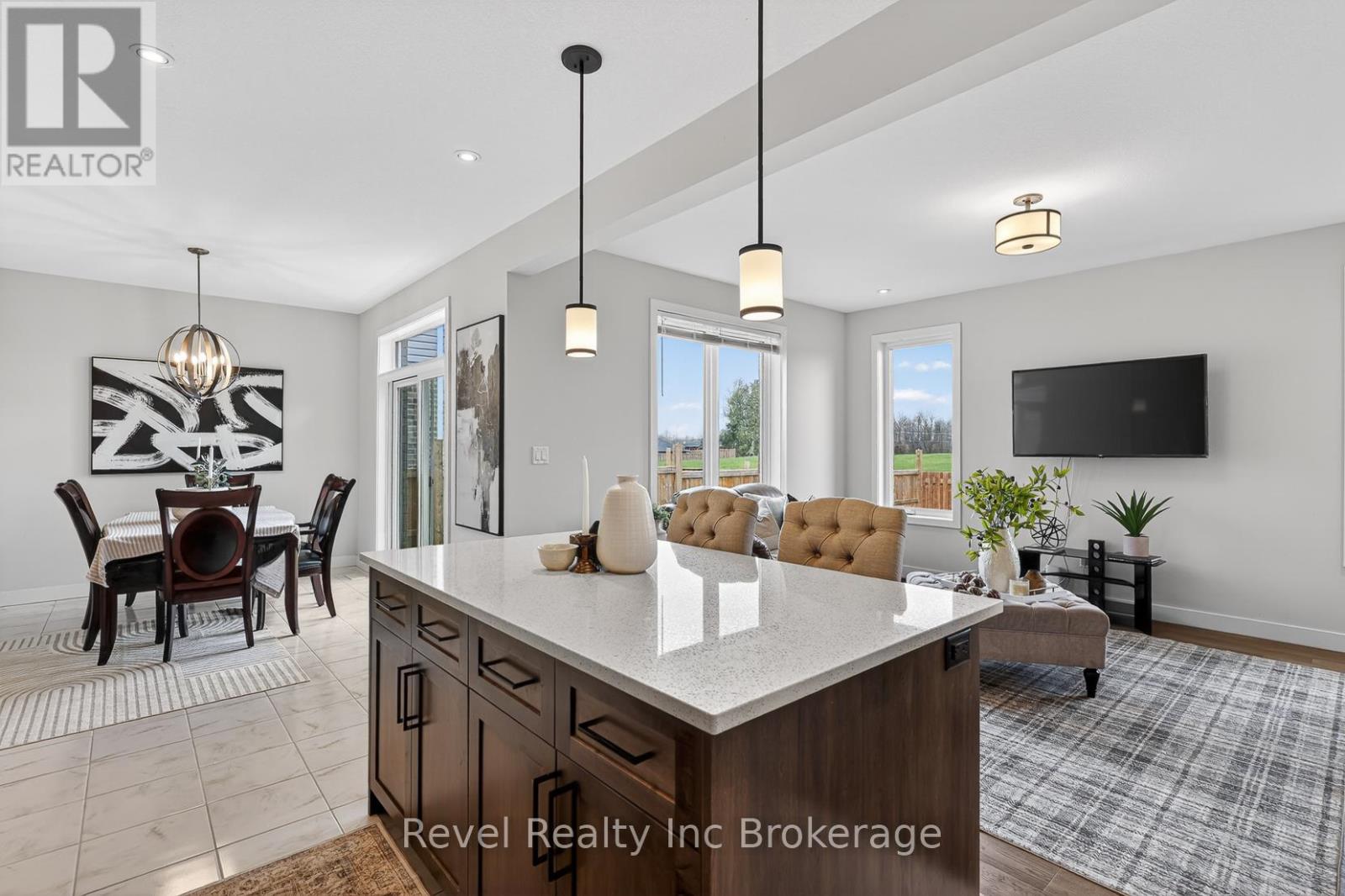 32 SUTHERLAND CRESCENT - 15