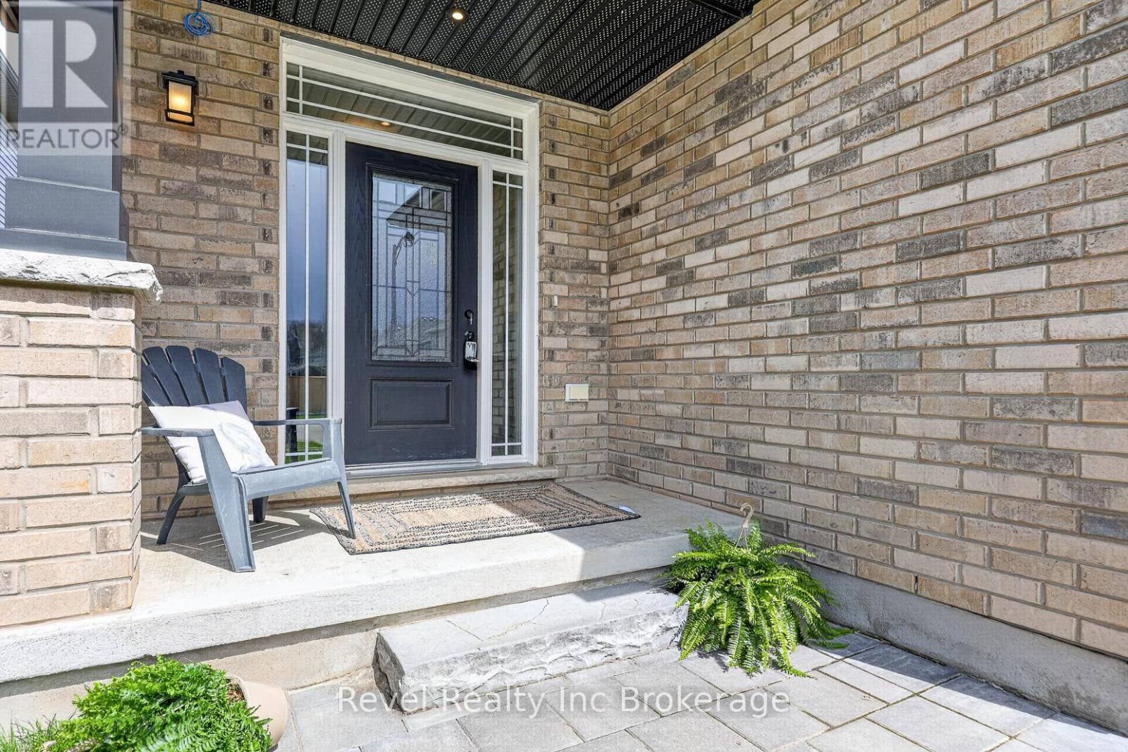 32 SUTHERLAND CRESCENT - 2