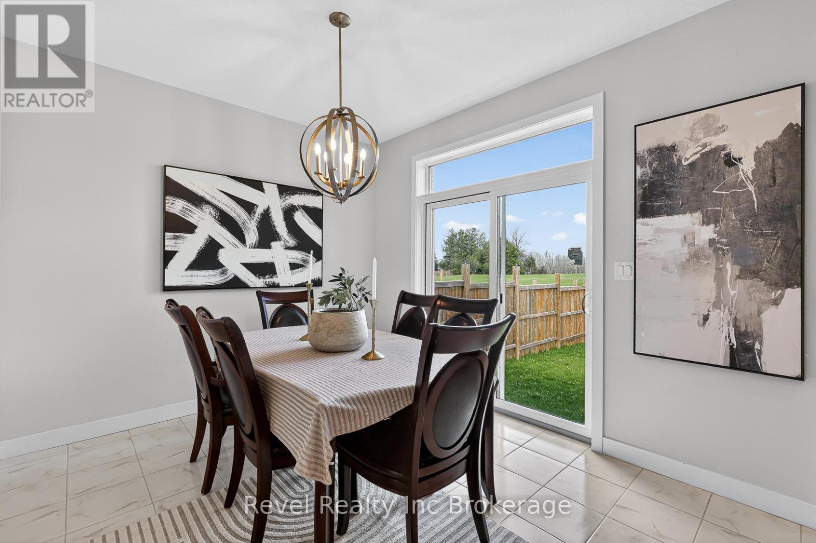 32 SUTHERLAND CRESCENT - 6