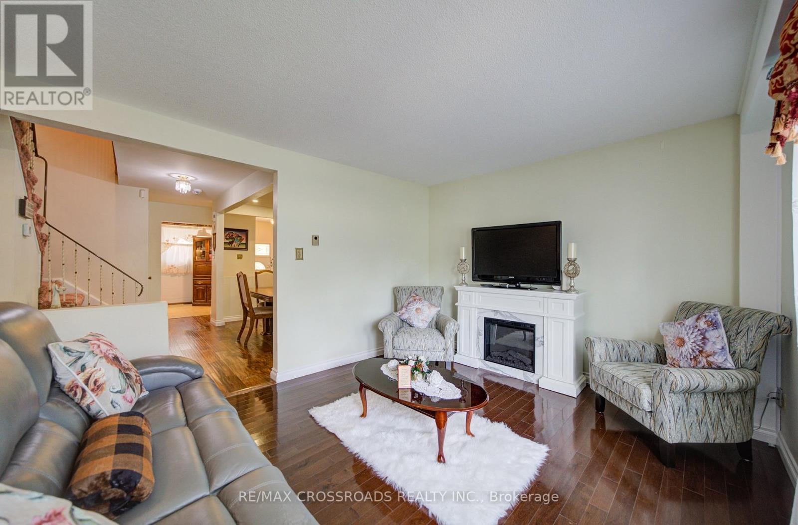 #153 1915 DENMAR ROAD - 13
