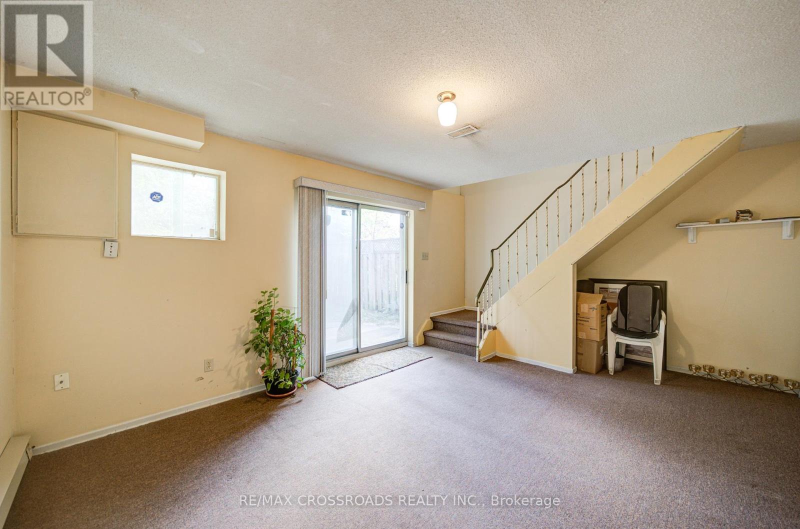 #153 1915 DENMAR ROAD - 27