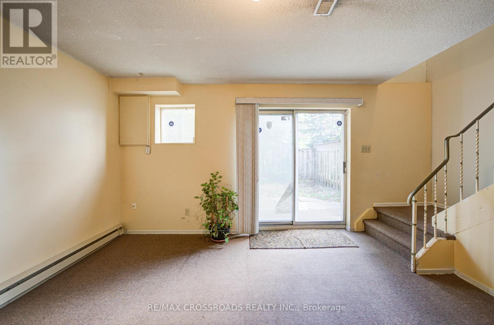 #153 1915 DENMAR ROAD - 28