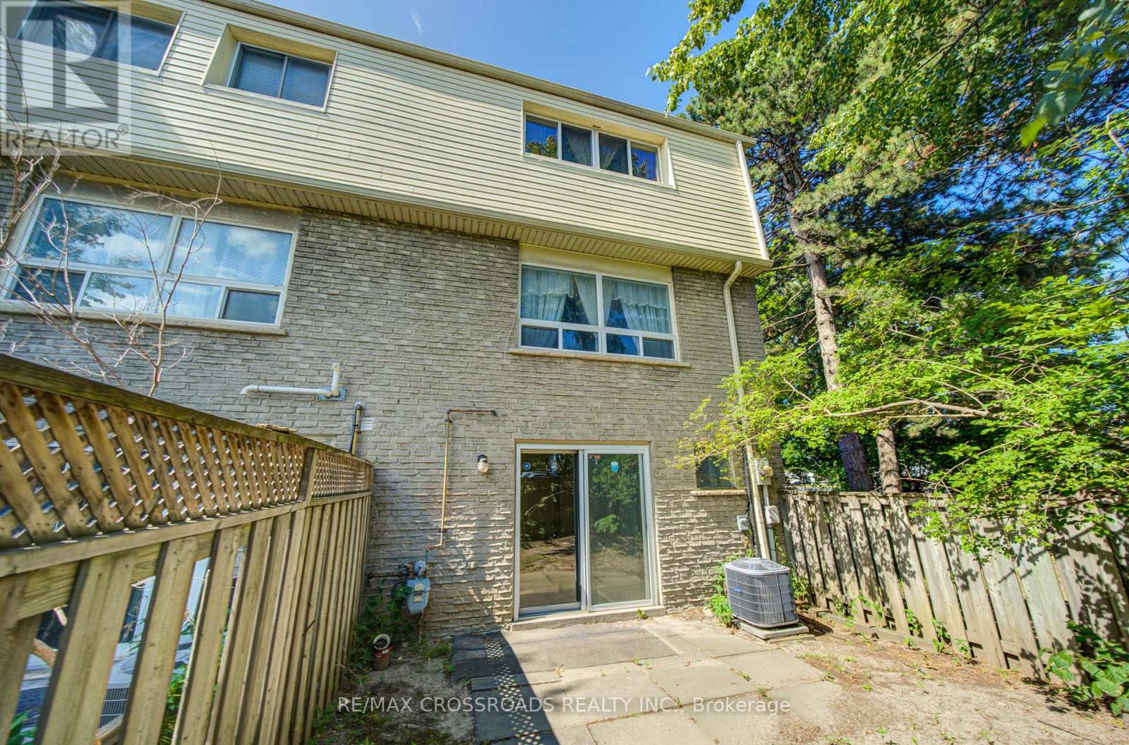 #153 1915 DENMAR ROAD - Image 32