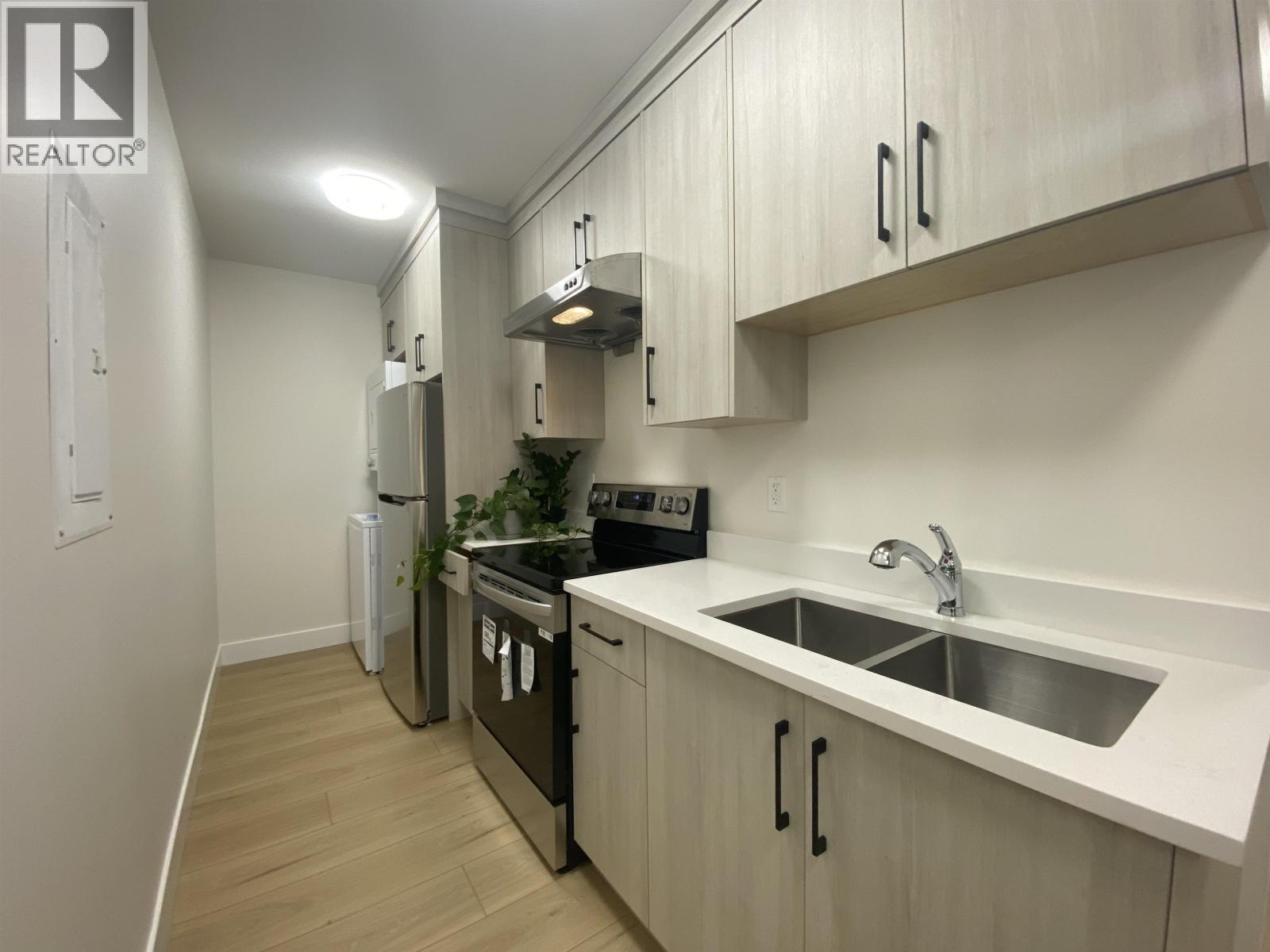 2 Bed, 1 Bath Apartment for Rent in Burnaby – 2 Bed Suite 7542 LINDRICK COURT, Burnaby – MLS# R3149841 - Image 6