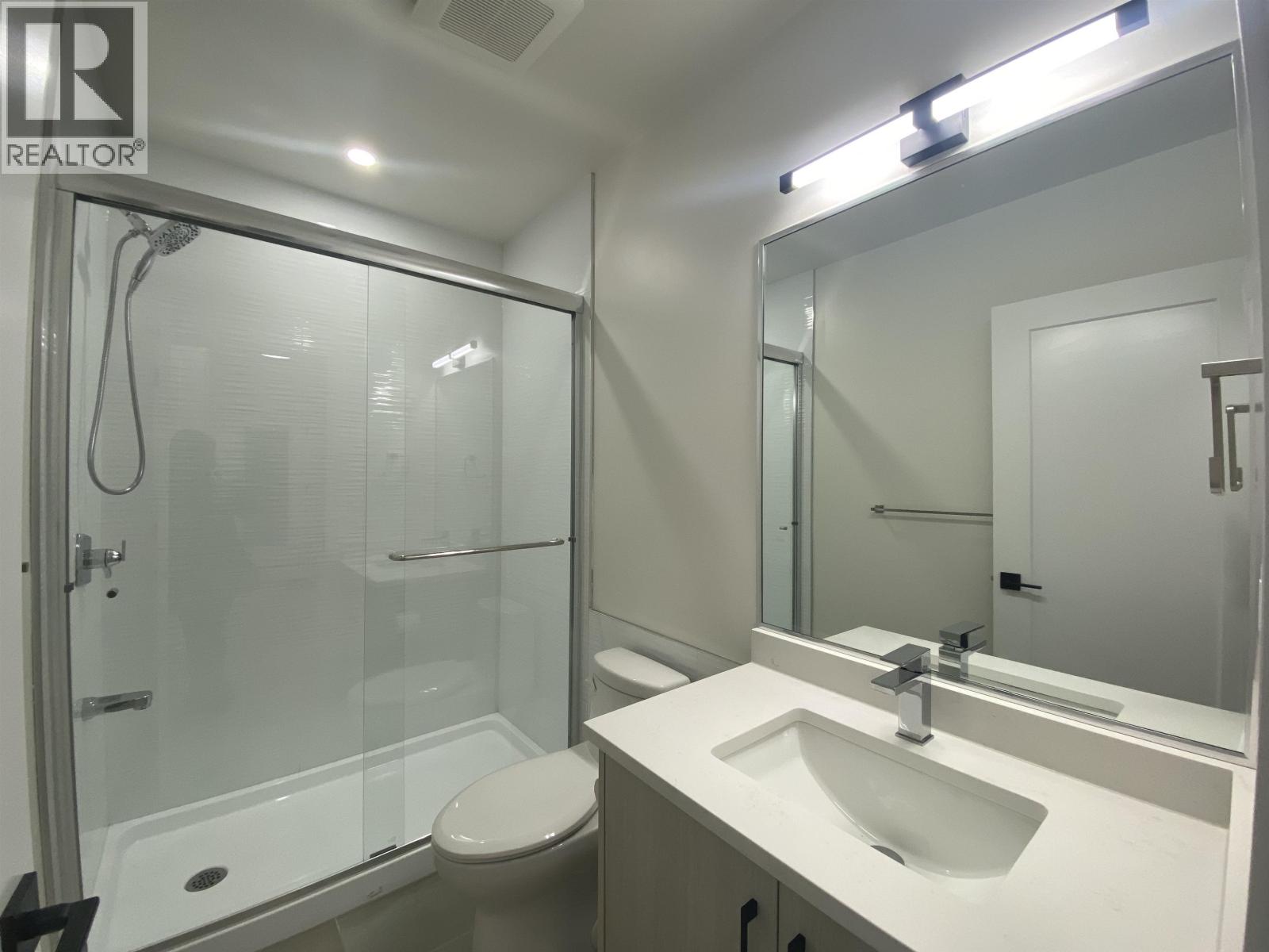 2 Bed, 1 Bath Apartment for Rent in Burnaby – 2 Bed Suite 7542 LINDRICK COURT, Burnaby – MLS# R3149841 - Image 9