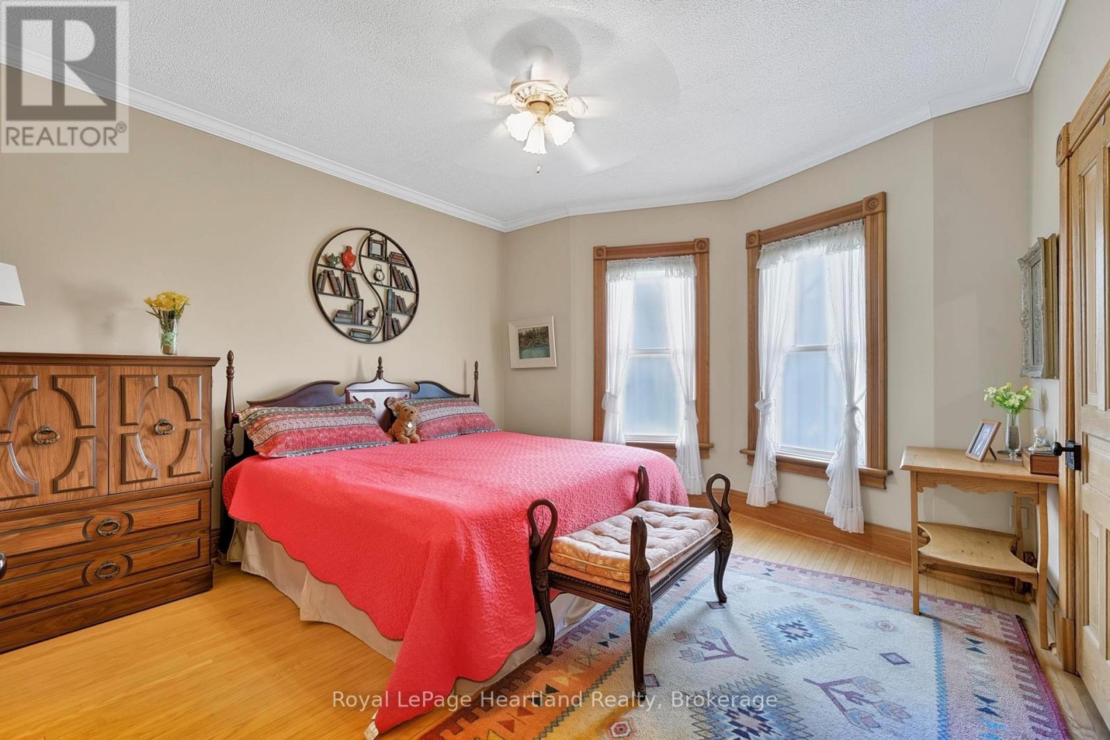 67 ELGIN AVENUE W - 38