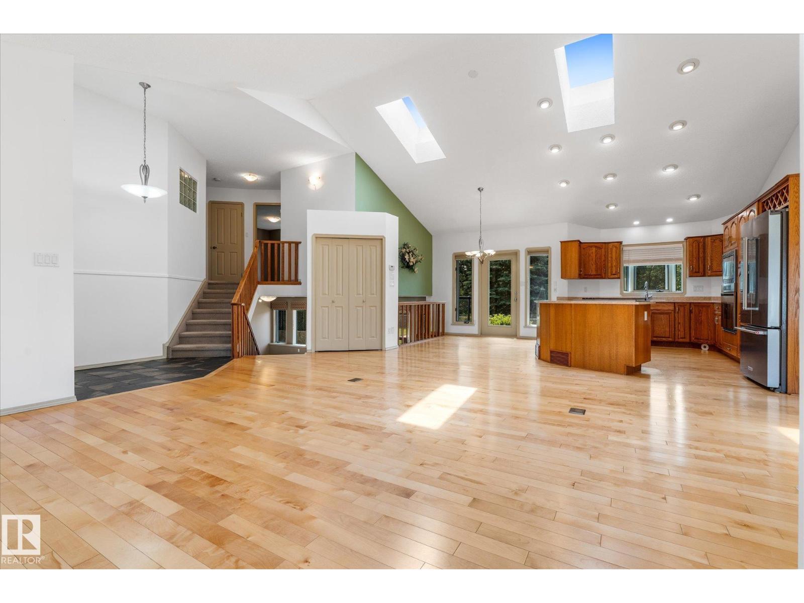 136 WESTRIDGE CR - 10