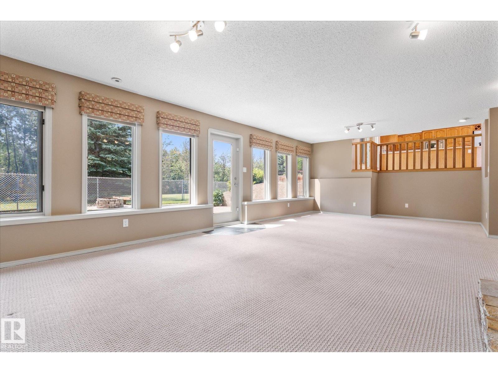 136 WESTRIDGE CR - 40